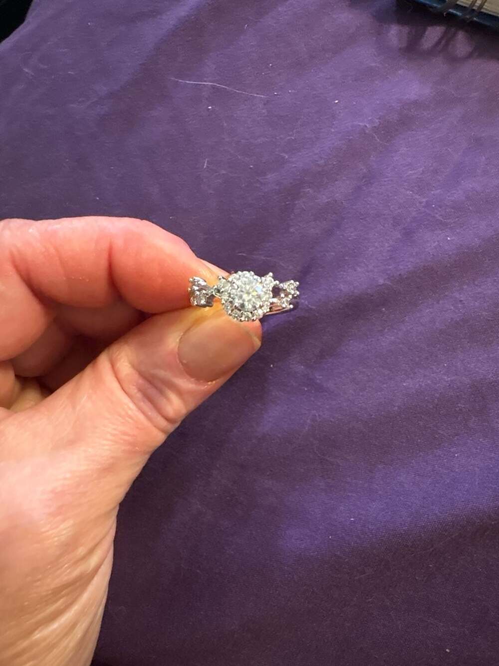 Brilliant Moments Round-Cut Diamond Halo Engagement Ring with Twisted Shank in 1